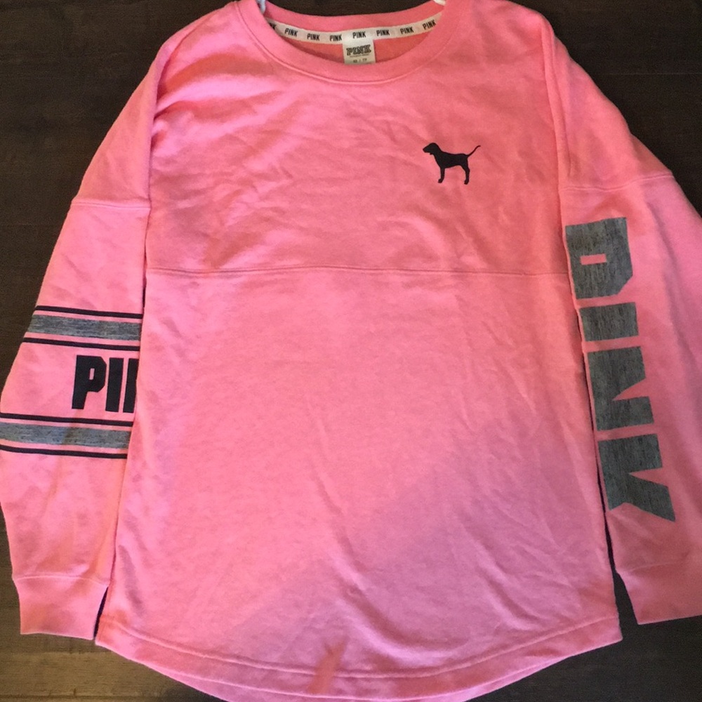 long sleeve hot pink sweatshirt